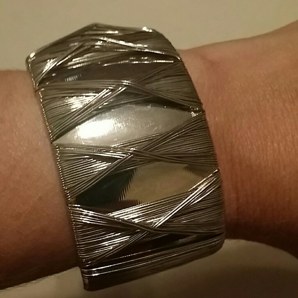 🤩2 FOR $15 SALE Silver bracelet